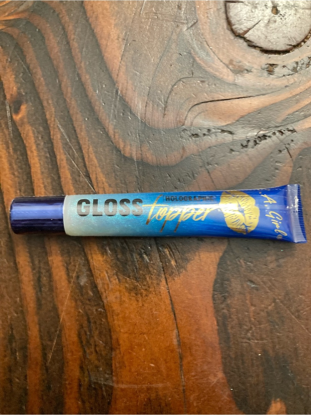 L.A Girl Shimmering Lip Gloss